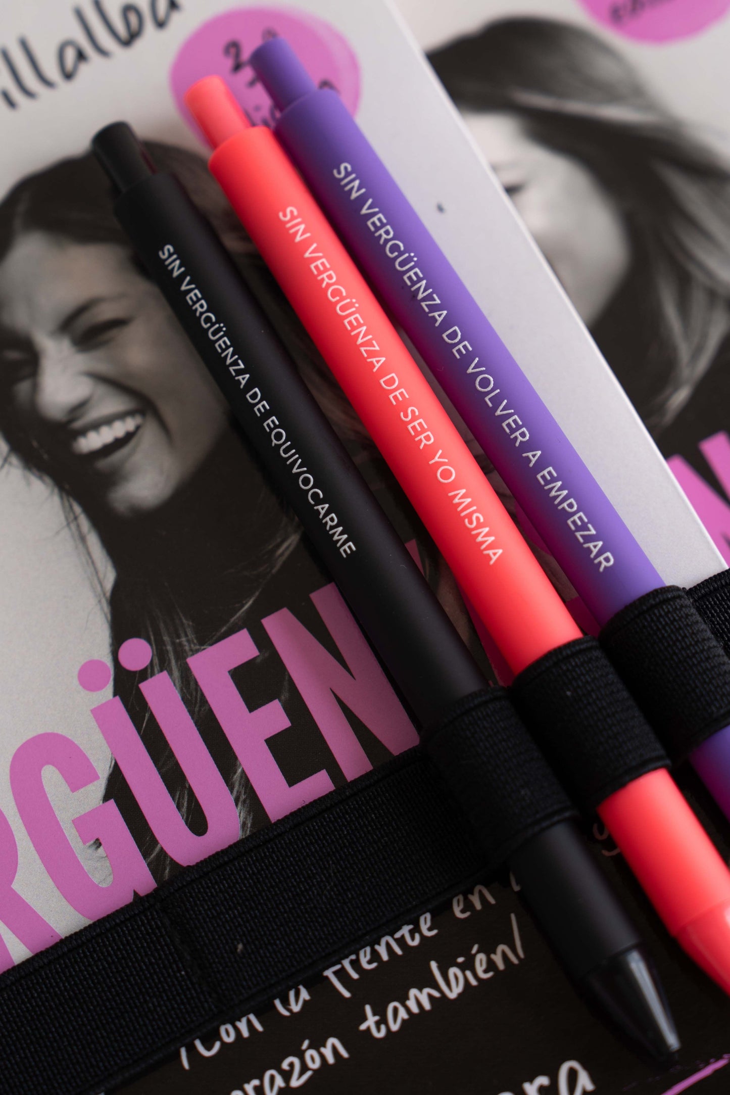 CHOCKER + PENS